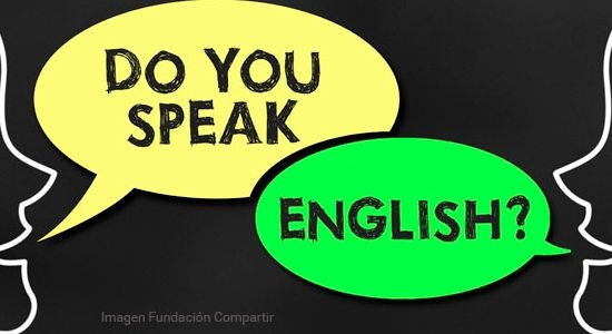 Dos personas hablando en inglés 